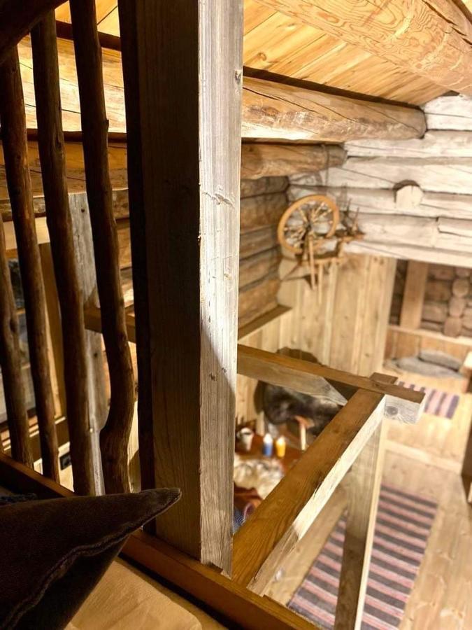 Sauefjoset - Idyllisk Gardstun Fra 1800-Tallet Skjåk Eksteriør bilde